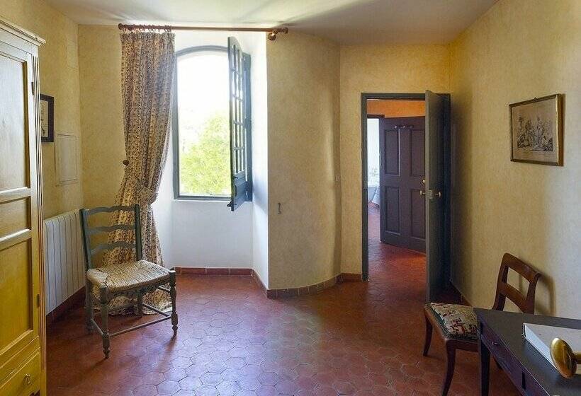 בית מלון כפרי Château D'esparron