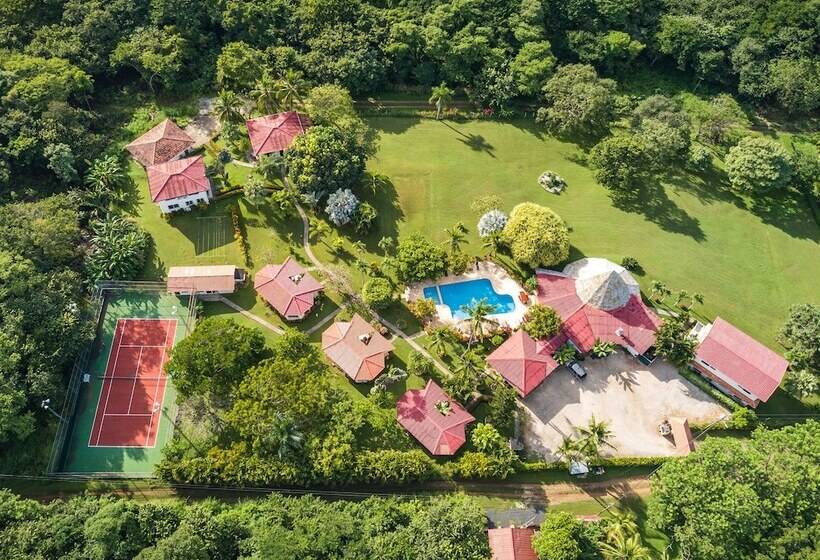 فندق Guacamaya Lodge