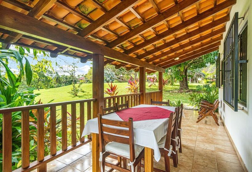 فندق Guacamaya Lodge