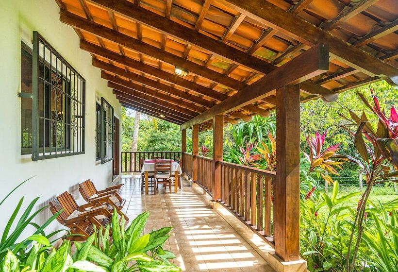 فندق Guacamaya Lodge