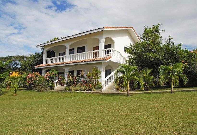 فندق Guacamaya Lodge