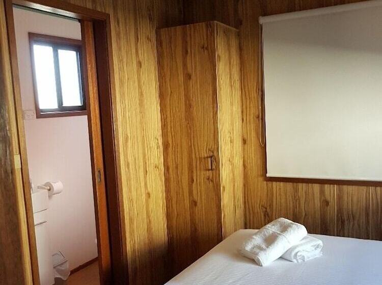 ホテル Pleasurelea Tourist Resort & Caravan Park
