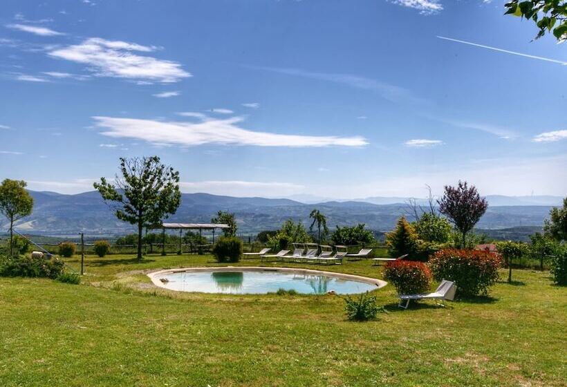 Modern Cottage In Graffignano Italy With Swimming Pool
