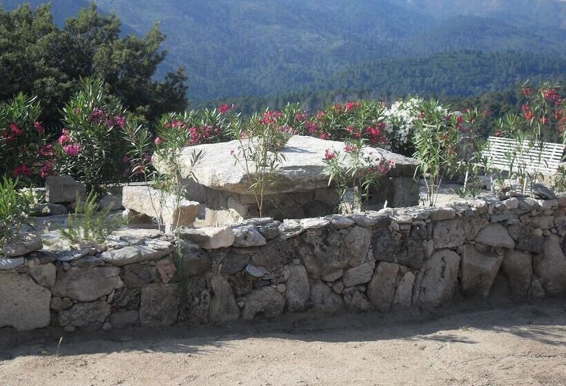 پانسیون Villa Cardellini