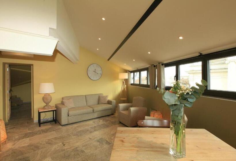 تختخواب و صبحانه Chambres D  Hôtes Les Ormes