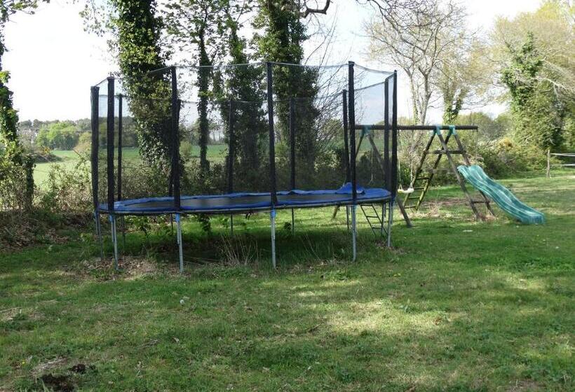 住宿加早餐  Une Roulotte Et Des Chevaux