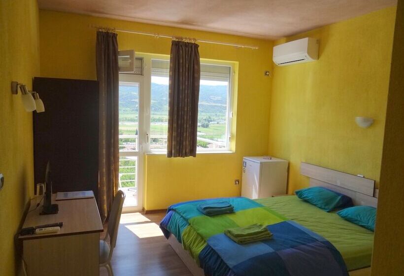 צימר Guestrooms Struma Dolinata