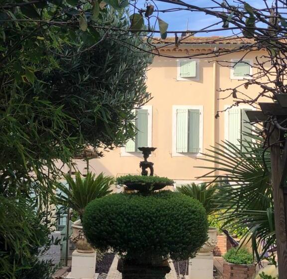 ベッドアンドブレックファースト O Palmier Caché