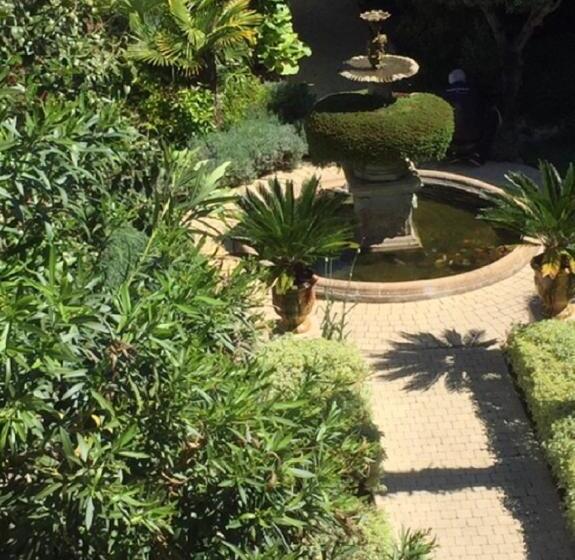 ベッドアンドブレックファースト O Palmier Caché