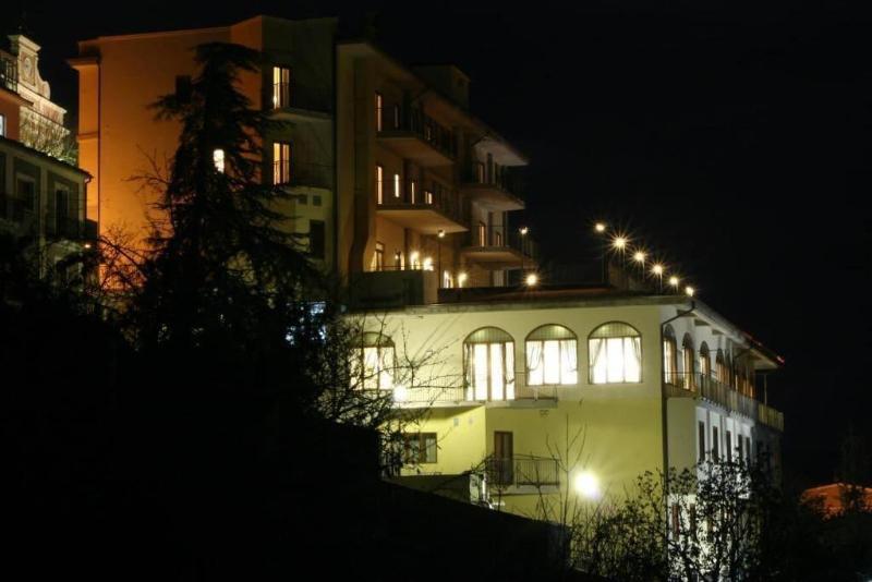 فندق Dell'arpa