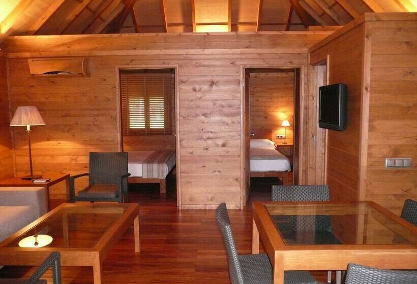 فندق Playa Montroig Camping Resort