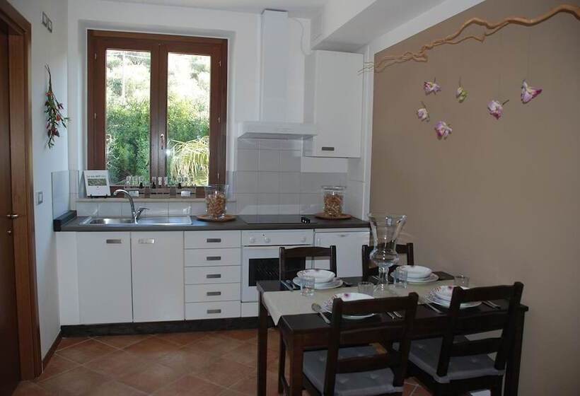 فندق ريفى Agriturismo Vecchia Monta
