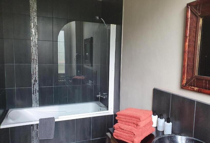 膳宿费 Chateau De Viviez