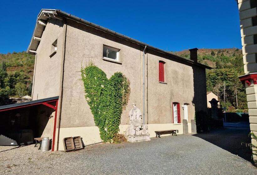 膳宿费 Chateau De Viviez