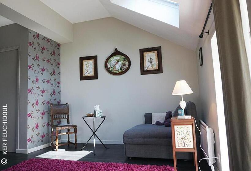 膳宿费 Ker Feuchidoul