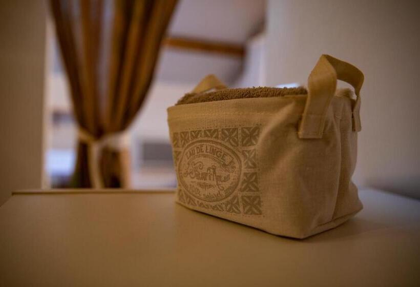 膳宿费 Le Chat Blanc