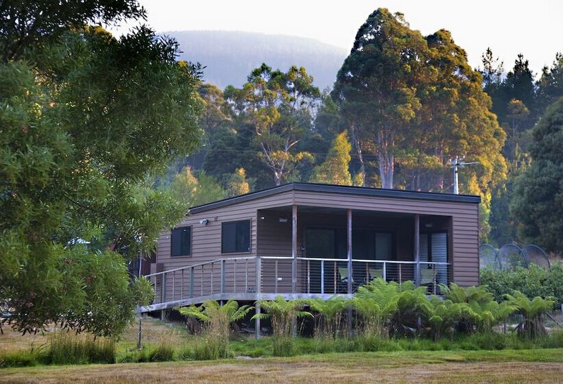 Tyenna River Cottage