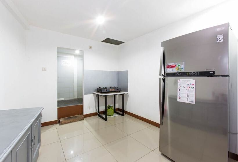 בית מלון כפרי Reddoorz @ Cideng