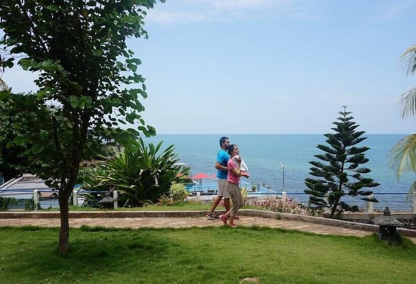 ホテル Tanjung Kodok Beach Resort