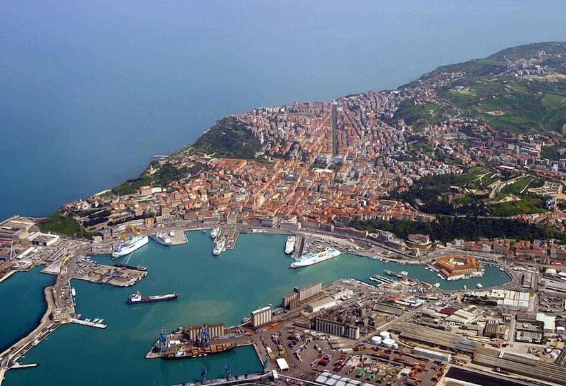 هتل Yacht Suite Civitavecchia