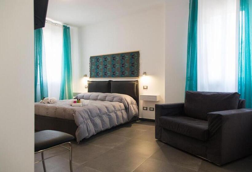پانسیون My Way   Rooms   Palazzo San Matteo