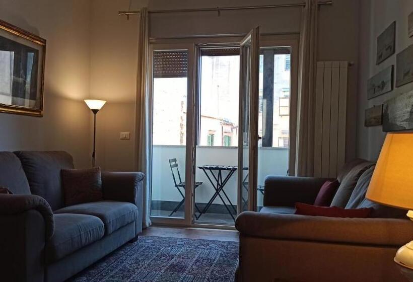 پانسیون My Way   Rooms   Palazzo San Matteo