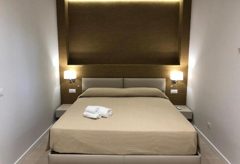 اقامتگاه Isola Bella Infinity Suites