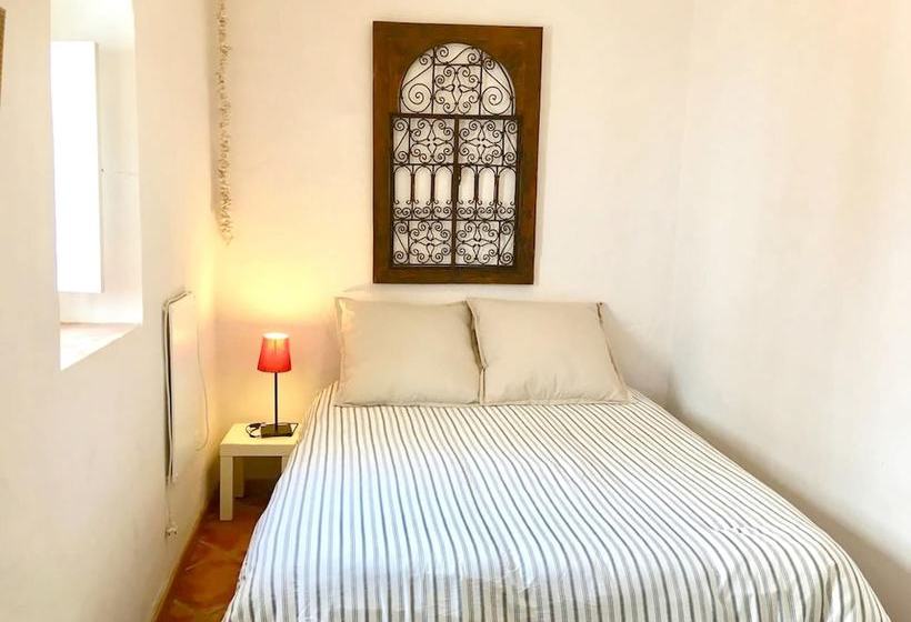 House With 3 Bedrooms In Tarifa, With Wonderful City View, Furnished Terrace And Wifi  500 M From Th