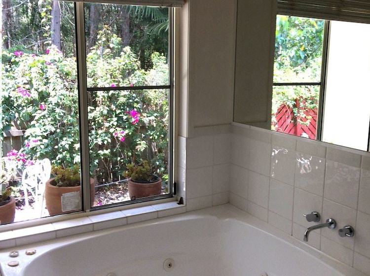 بنسيون Howie S Place Noosa