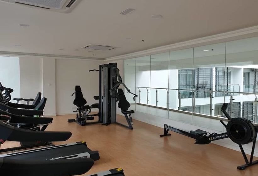 بنسيون Aeropod Sovo Studio