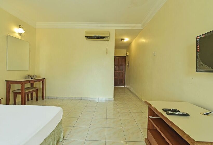 هتل Apartment Teluk Batik