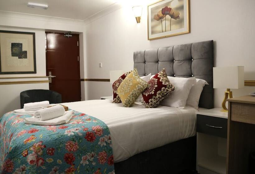 בית מלון כפרי Atz&h Inn