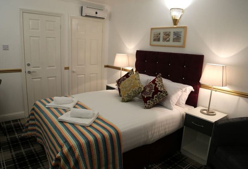 בית מלון כפרי Atz&h Inn