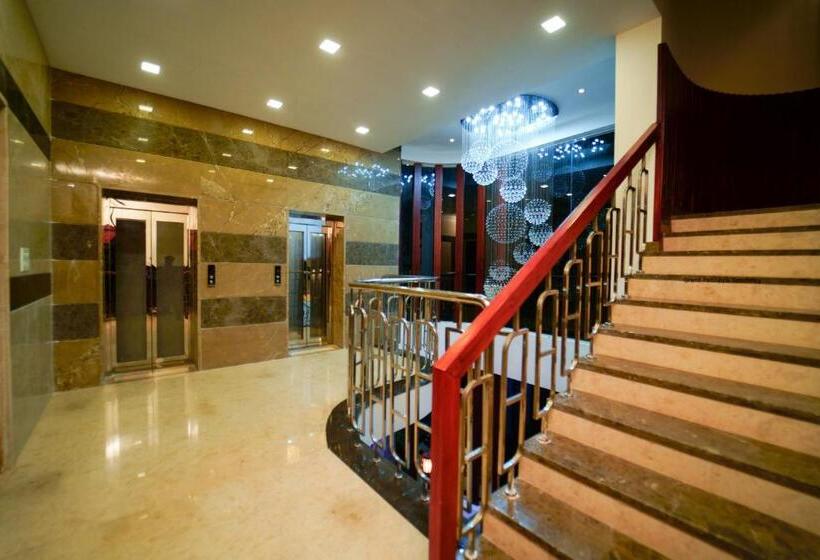 هتل Grand Padappai Residency   Gpr