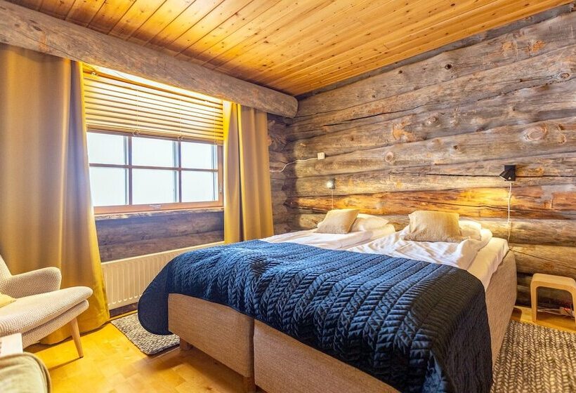 هتل Kuukkeli Log Houses Teerenpesä