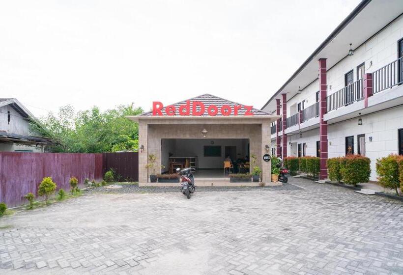فندق Reddoorz @ Wisma Pangrango