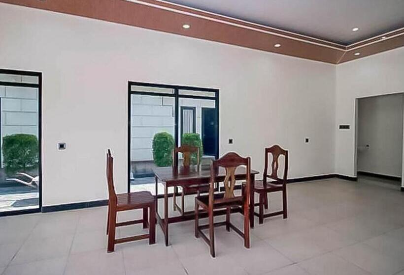 فندق Reddoorz @ Wisma Pangrango