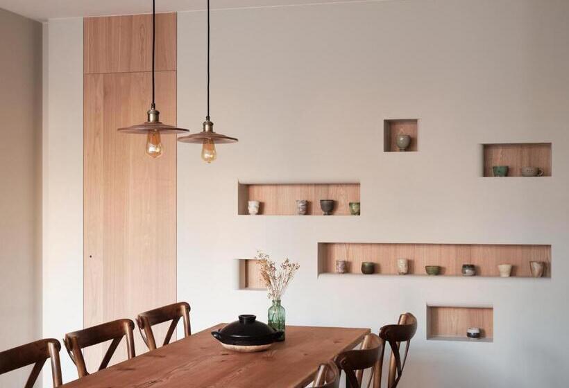 تختخواب و صبحانه Or Inn