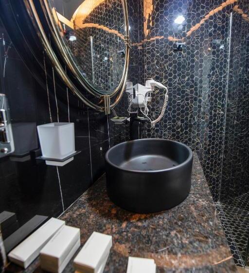 בית מלון כפרי Vila Ekrem