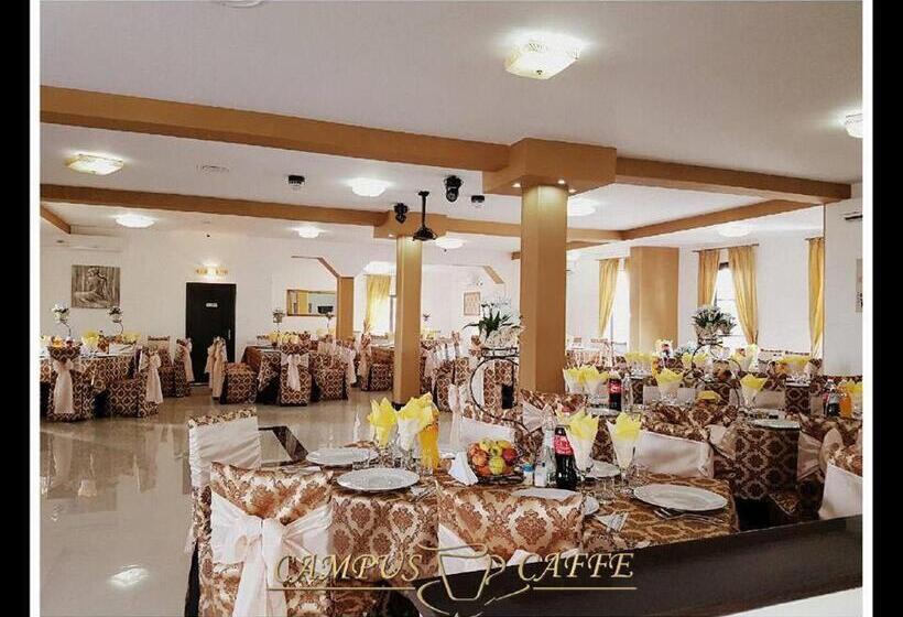 استراحتگاه Campus Caffe Mansion