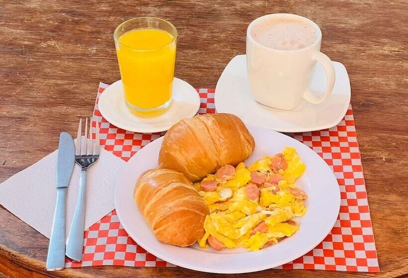 Ayenda Hotel Carivdi