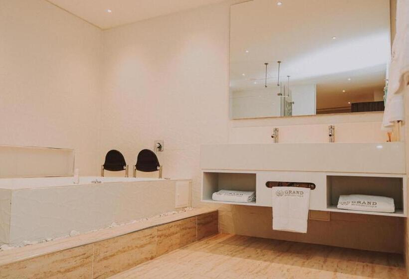 בית מלון כפרי Grand Boutique