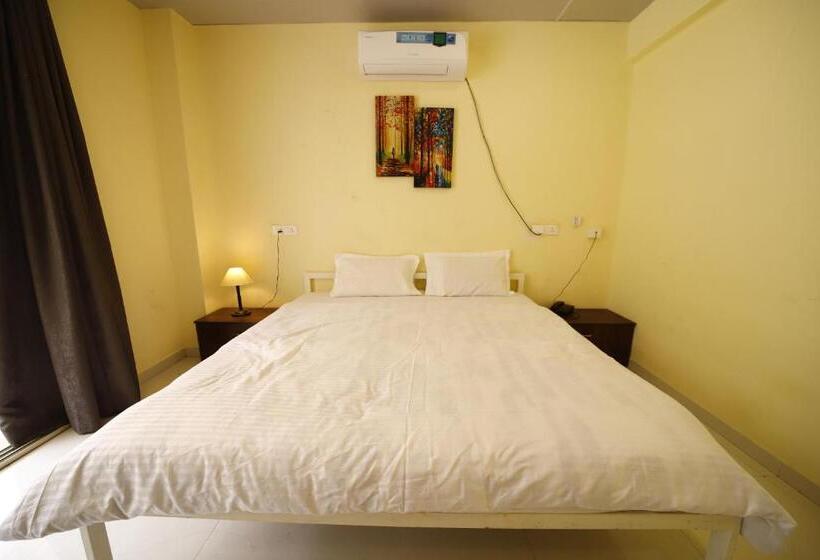 호텔 Indradhanush Hill Resort