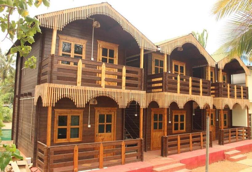호텔 Lotusfeet Beach Resort Morjim