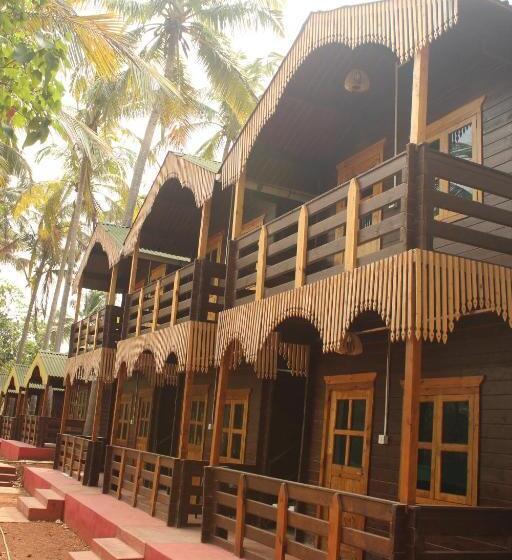 호텔 Lotusfeet Beach Resort Morjim