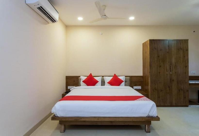 فندق Oyo 75884  D Classic