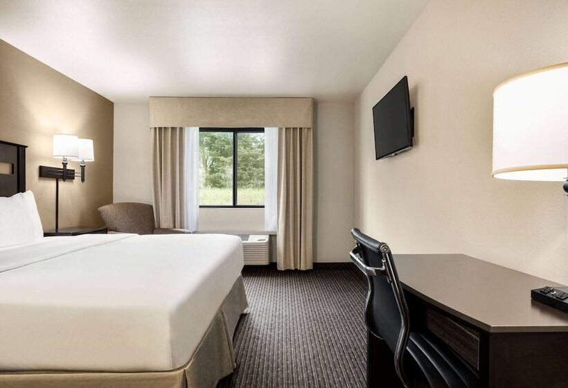 ホテル Baymont By Wyndham Hearne