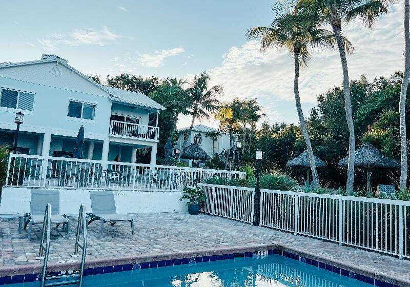 Отель Bayside Inn Key Largo