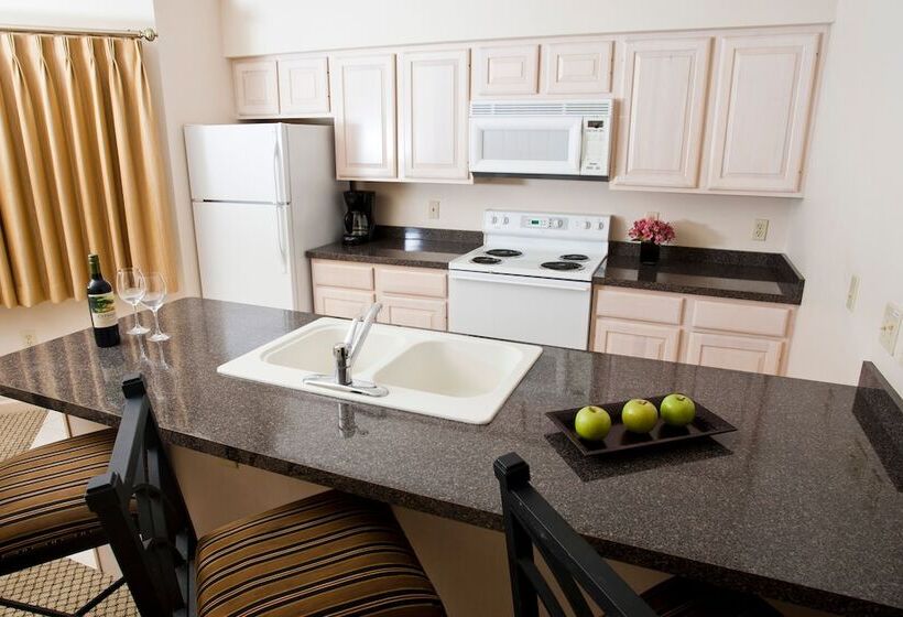 هتل Bella Vista Suites Lake Geneva