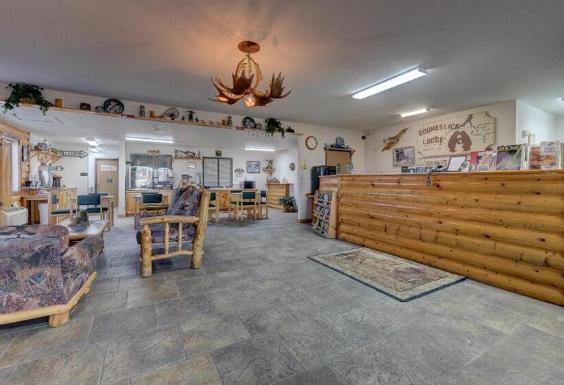 ホテル Booneslick Lodge   Neosho